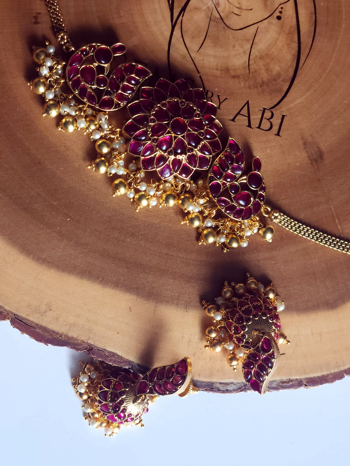 Kemp stone choker sets