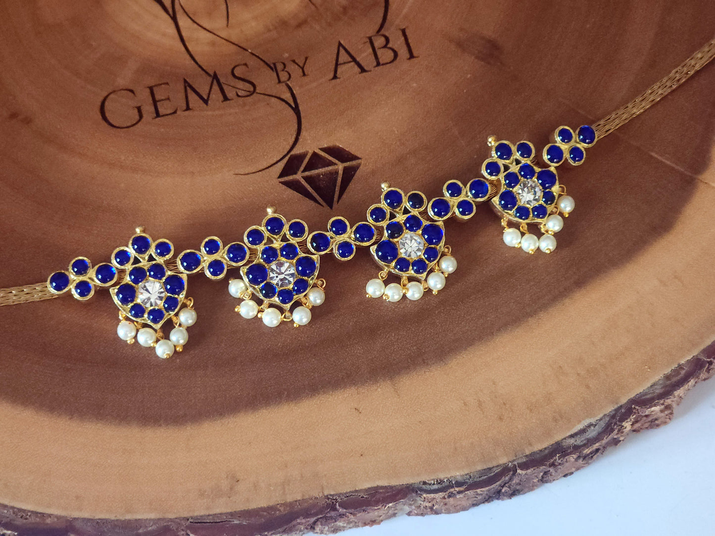 Araku necklace with hanging pearls