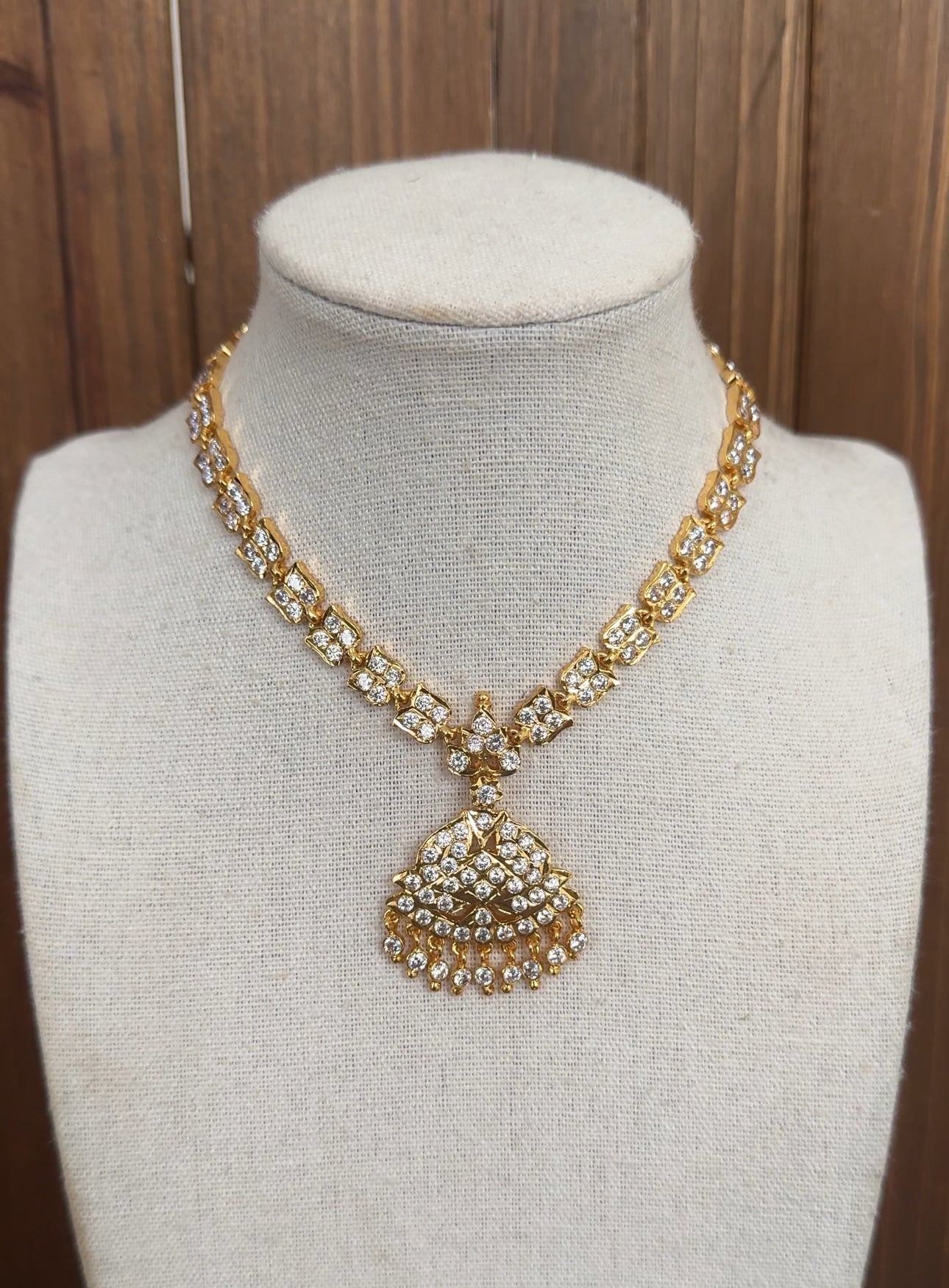 Impoun Necklace