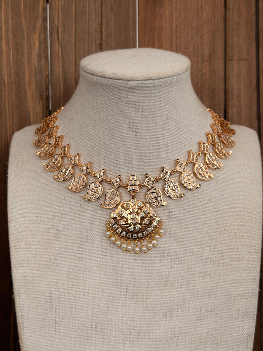 Impoun Mango Necklace