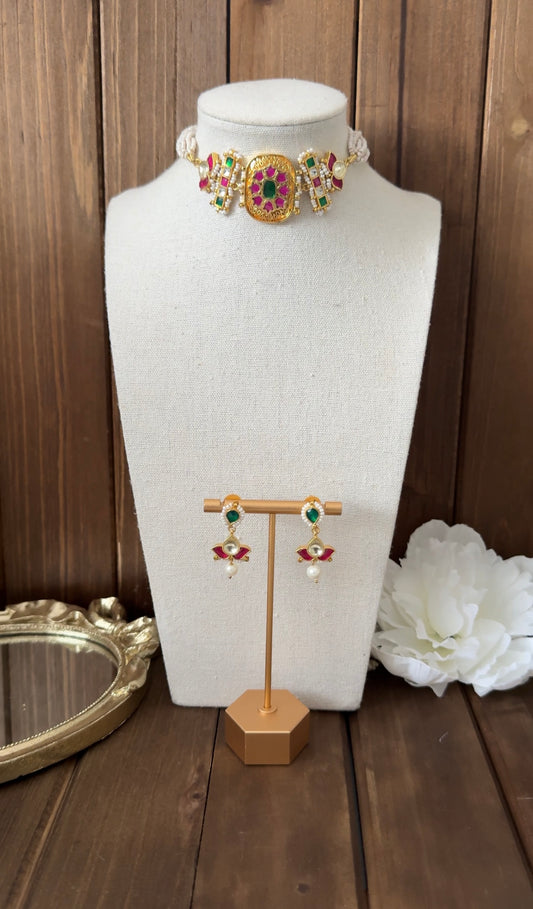 Statement Kundan Necklace