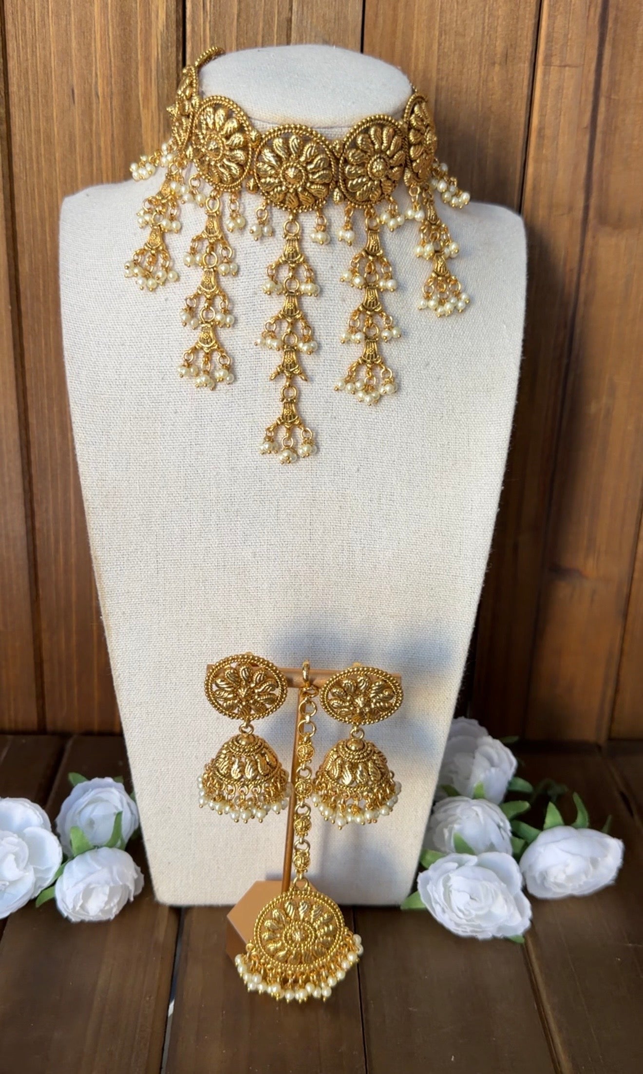 Antique Choker Set