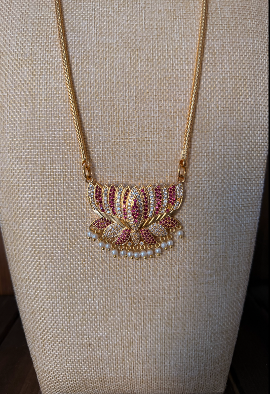 Impoun Lotus Pathakam Necklace