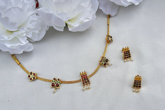 Araku Necklace with Earrings