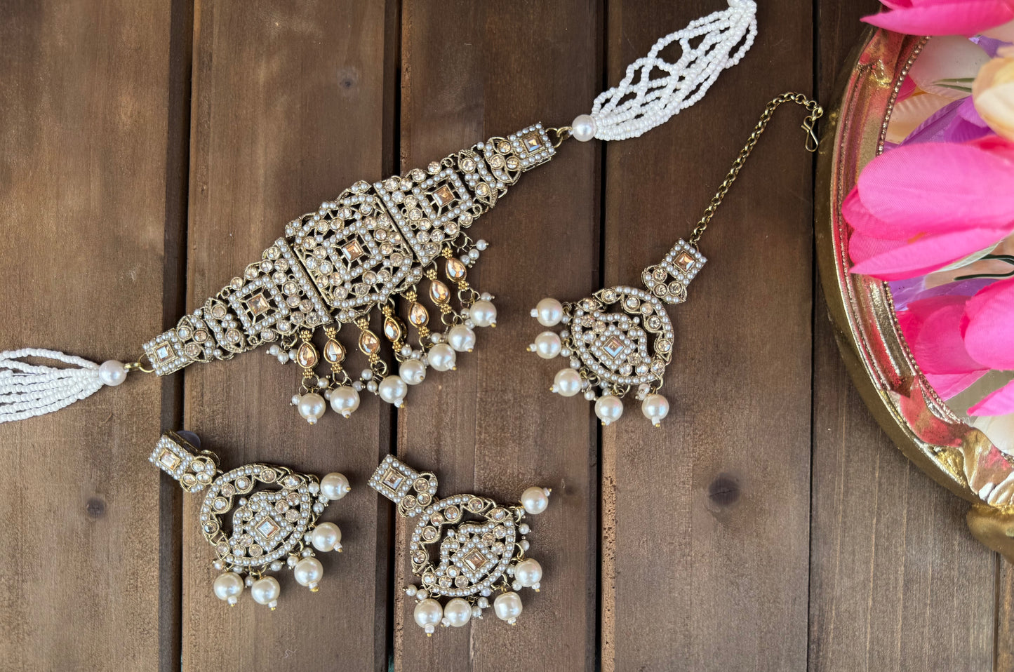 Champagne Polki Choker Set