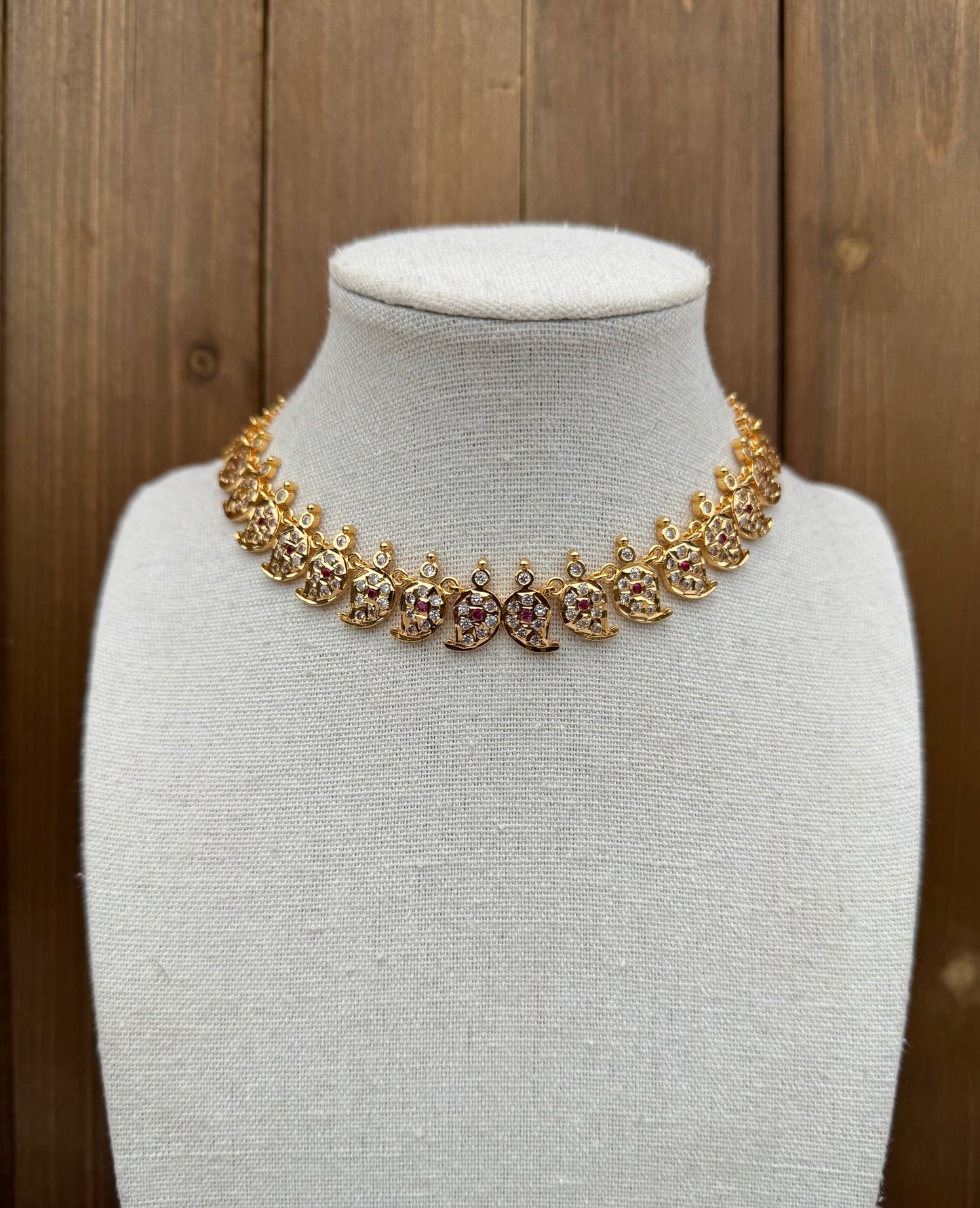 Mango Impoun Necklace