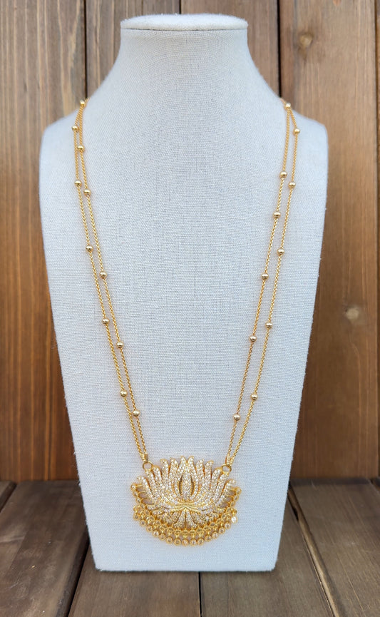 Lotus Long Impoun Necklace Set