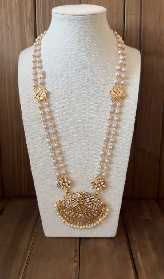 Impoun Pathakam Necklace