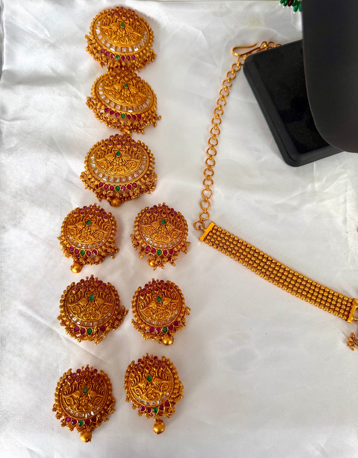 Temple Bridal Set (New)