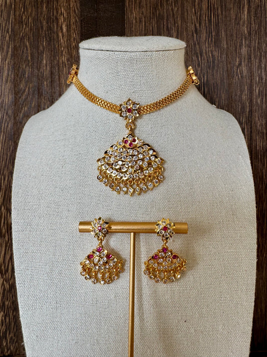 Impoun Floral Kettipuran Necklace Set