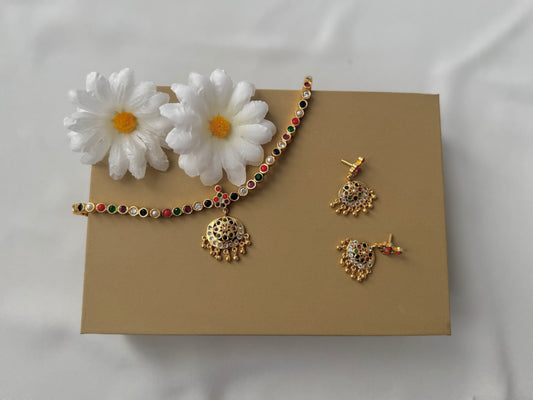 Navarathna Impoun Necklace Set