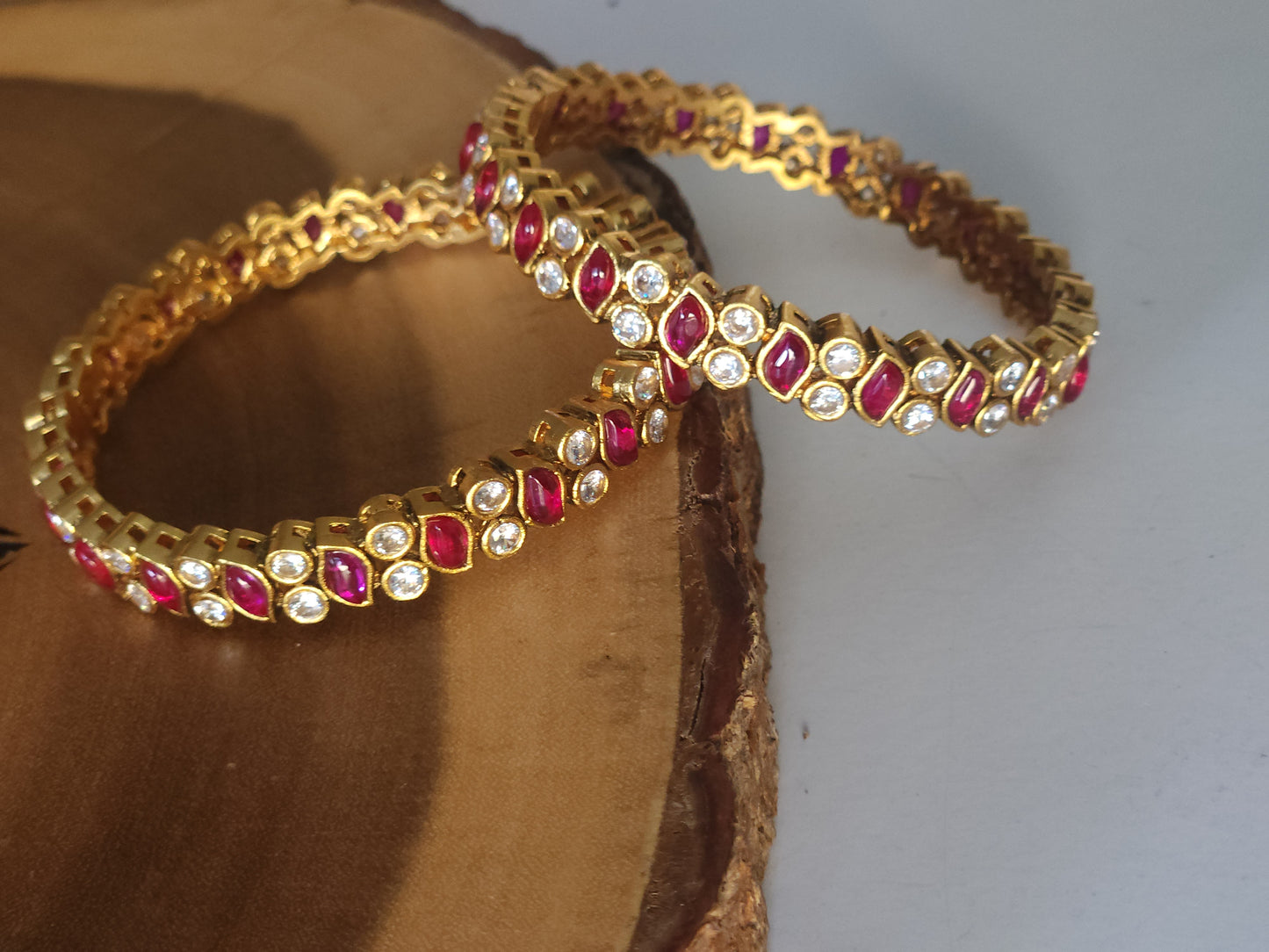 Kemp Bangles I