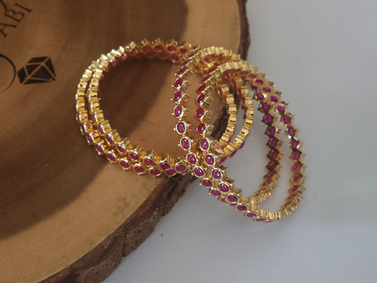 Kemp Circle shape bangles