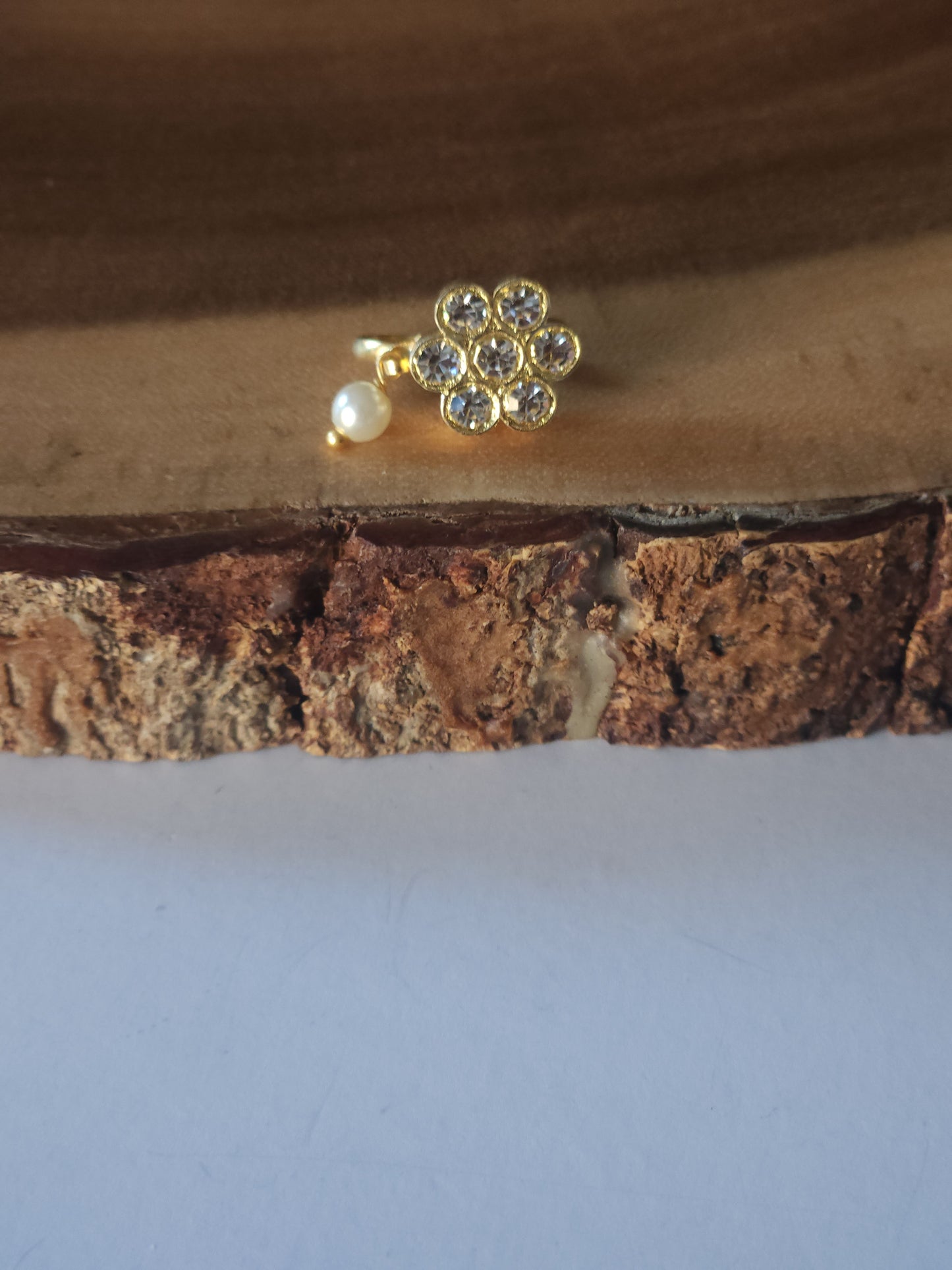 Flower shape araku nose ring