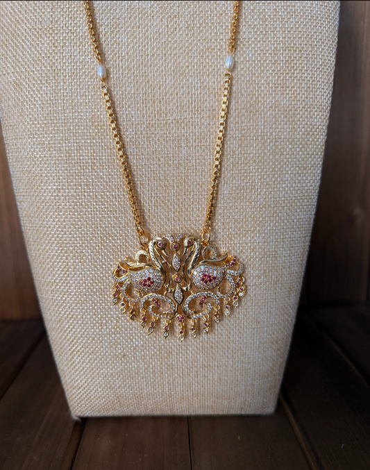 Impoun Swan Pathakam Necklace
