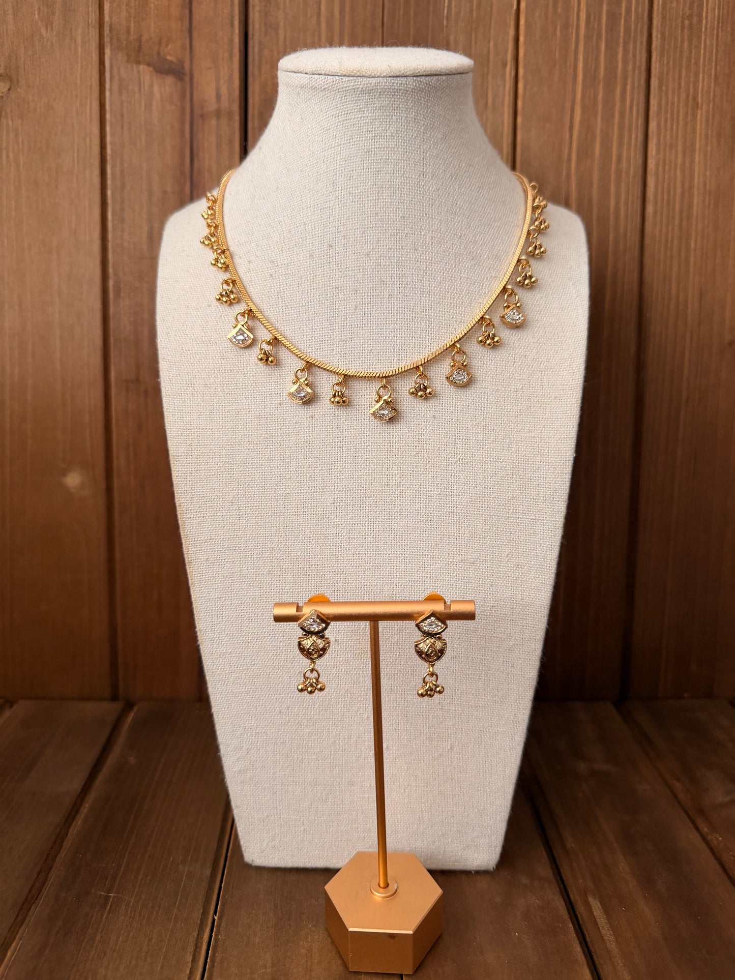 Dainty Mid Length Necklace Set
