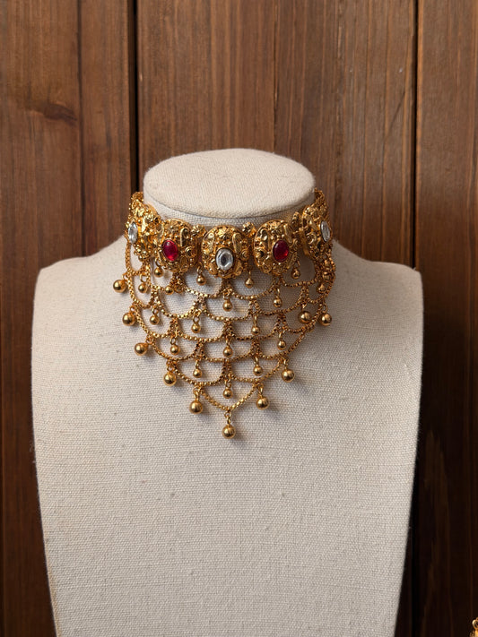 Silver based choker set