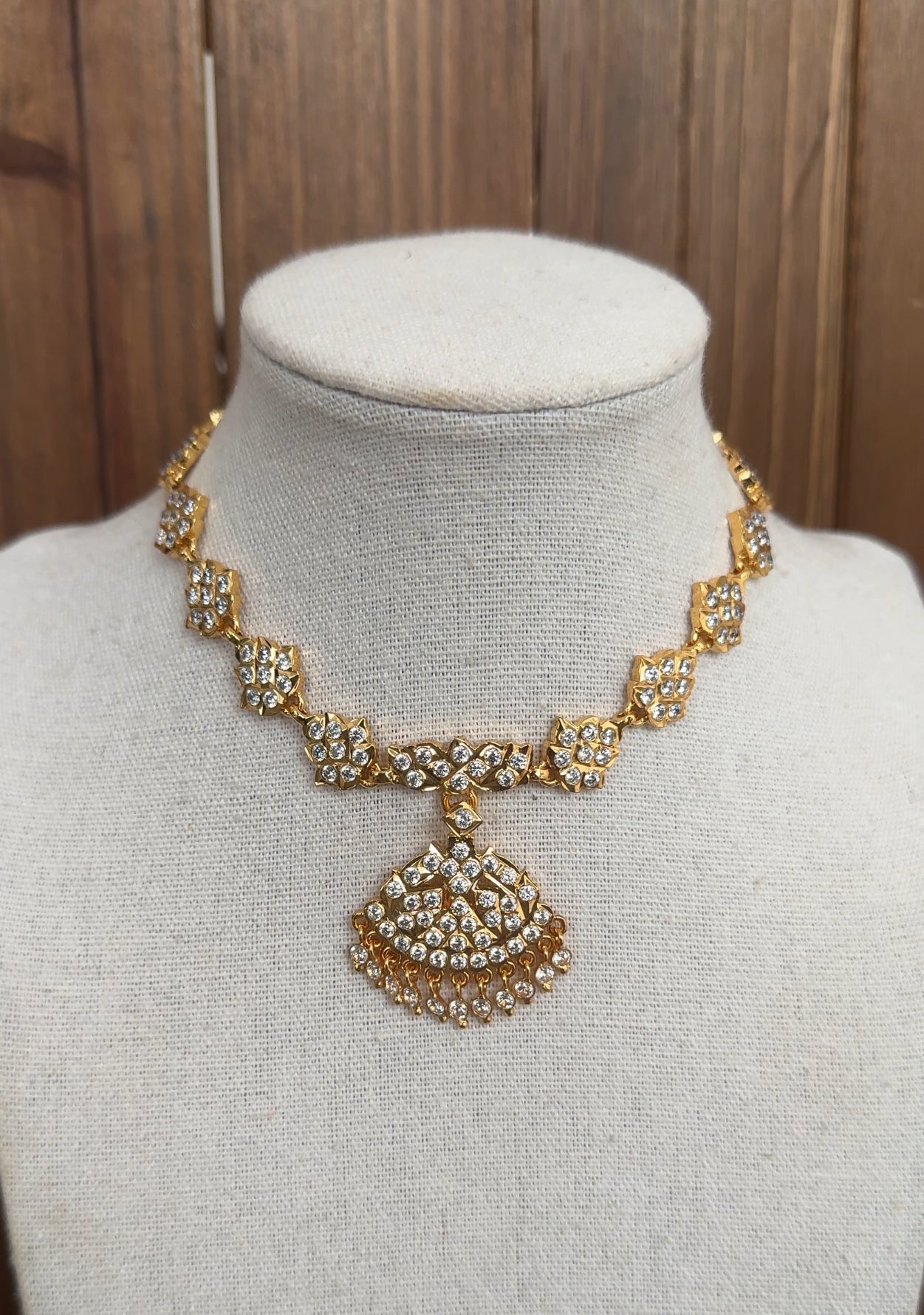 Impoun Necklace