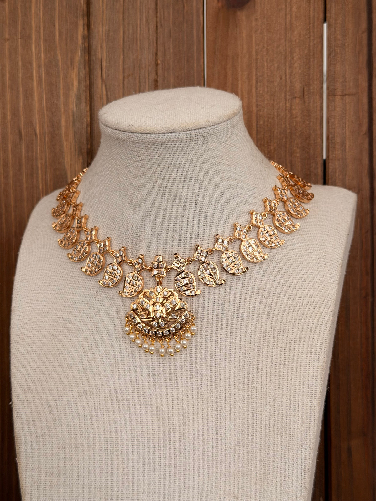Impoun Mango Necklace