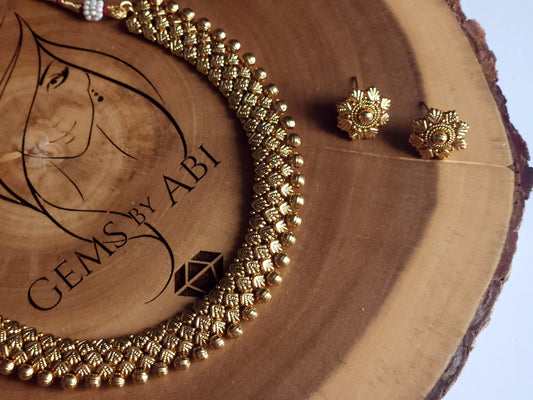 Simple Antique Gold necklace set