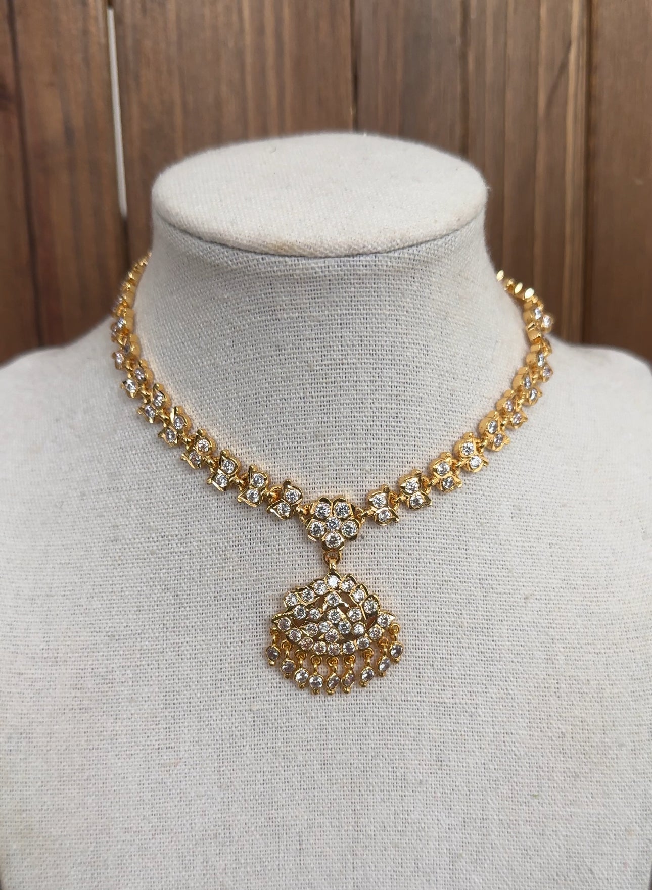 Impoun Necklace