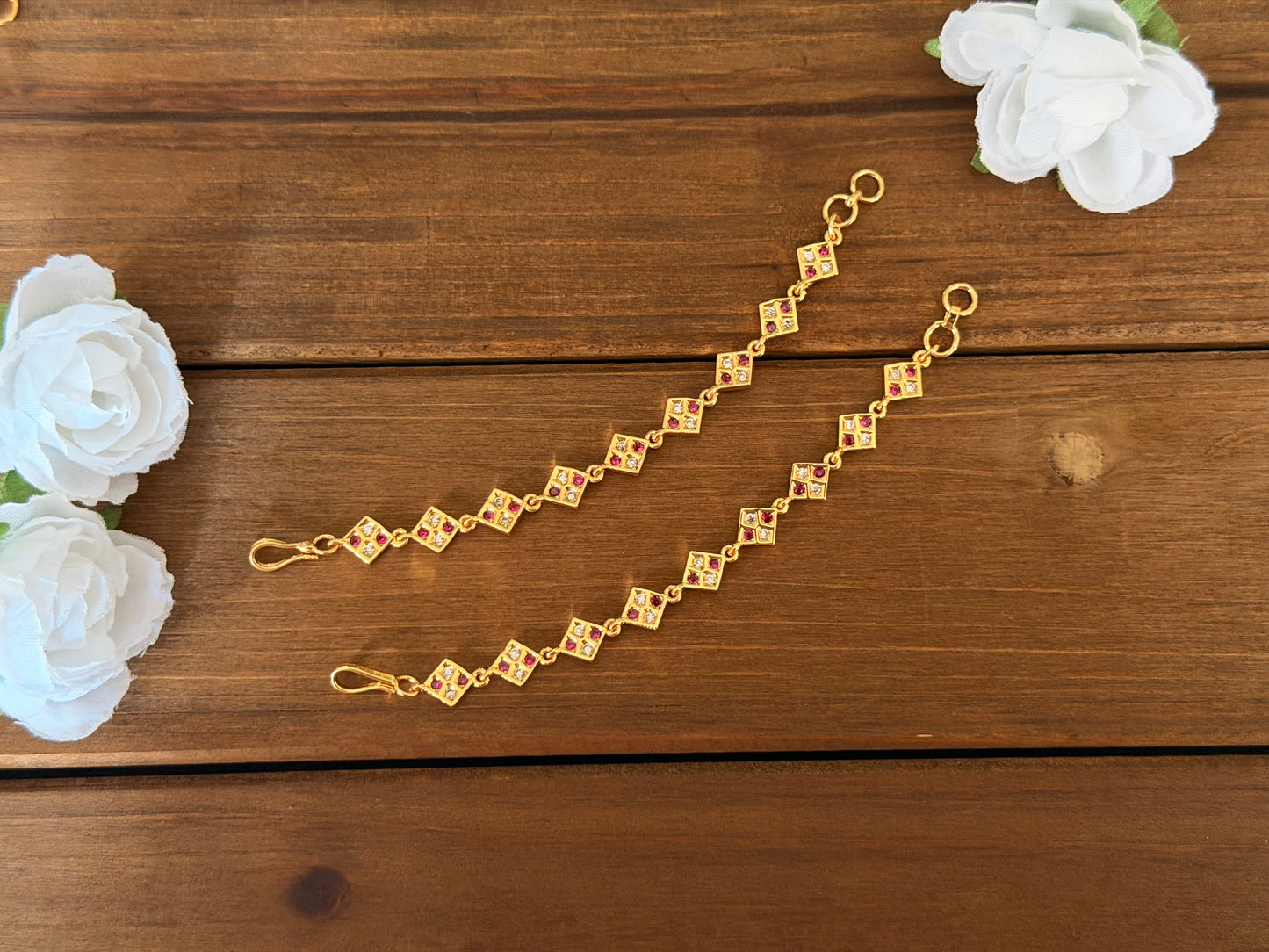 Impoun Ear Chain