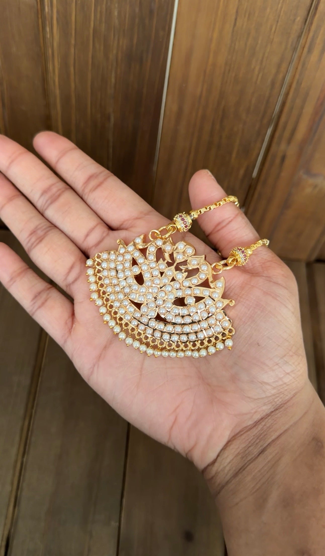 Impoun Long Chain Swan Pathakam