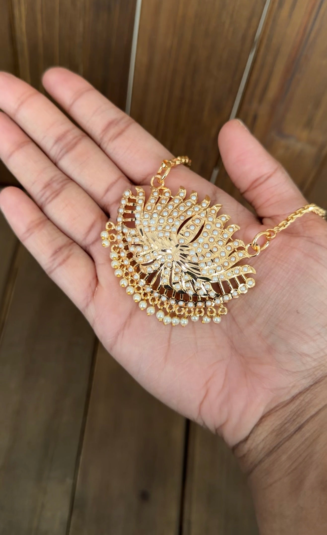 Impoun Long Chain Lotus Pathakam