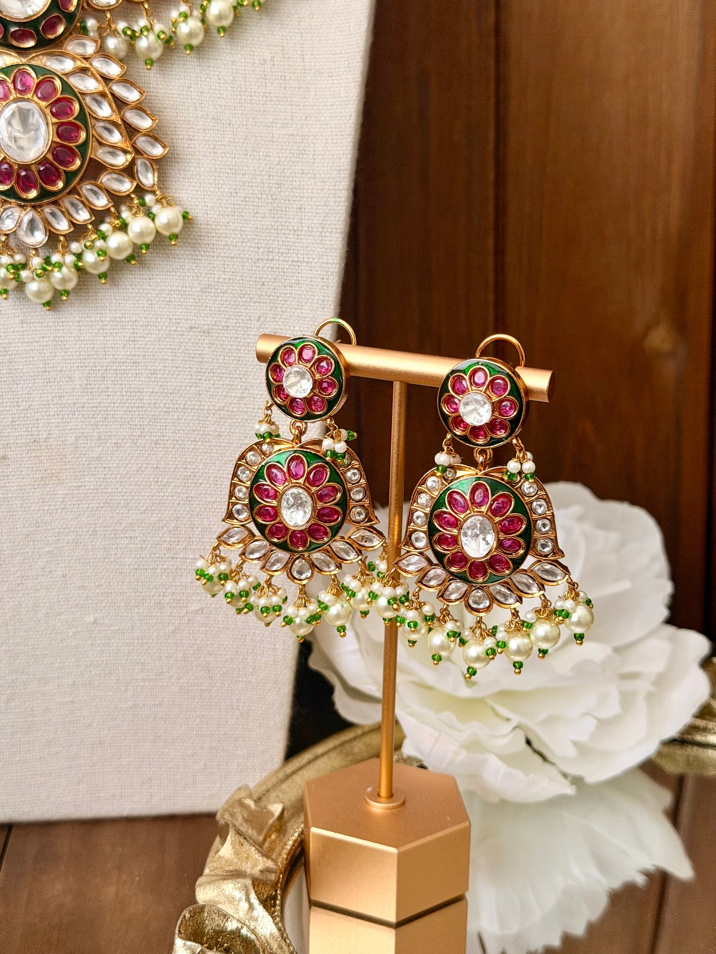 Kundan Statement Set