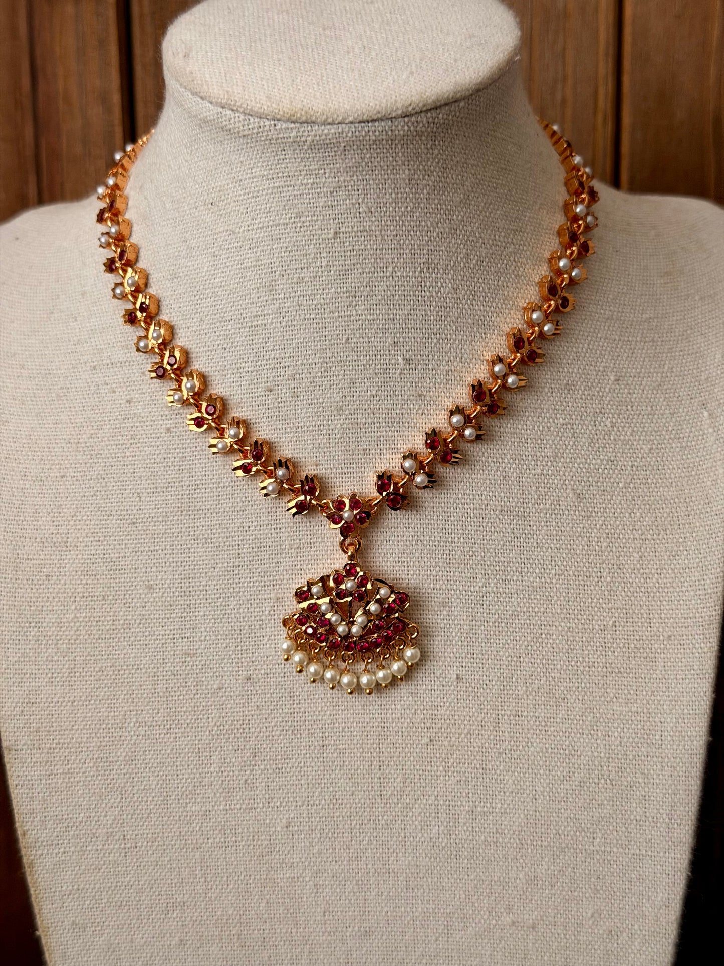 Magenta Impoun Necklace