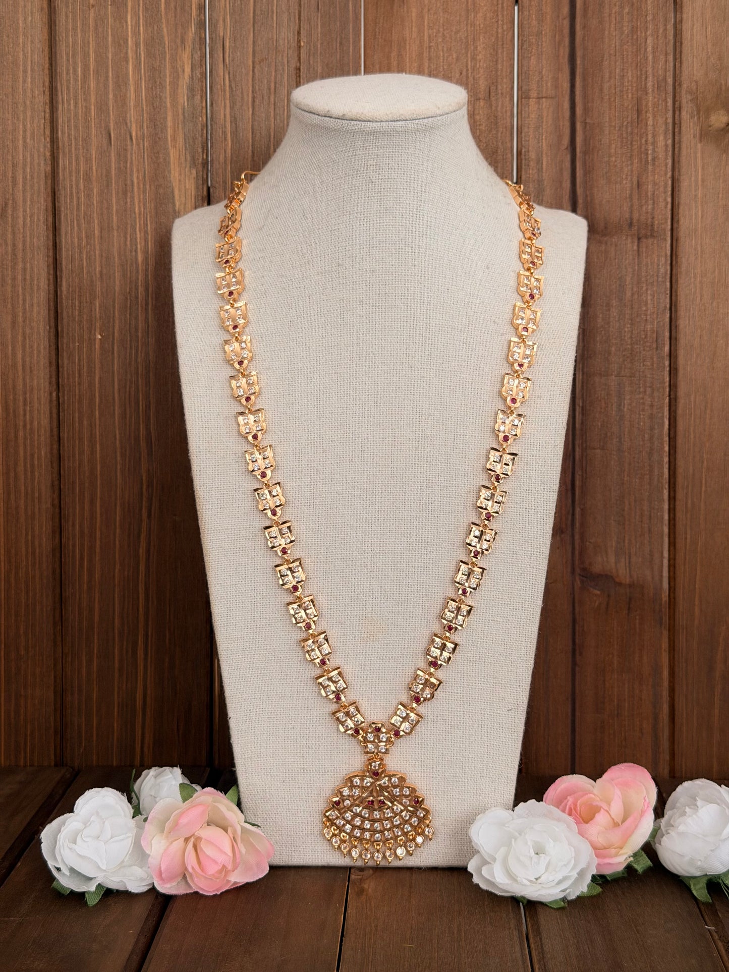 Impoun Long Necklace