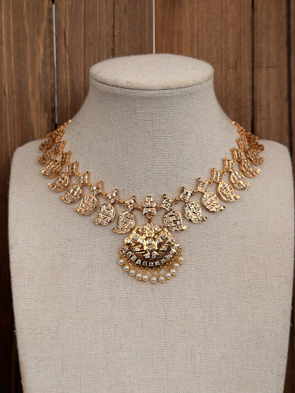 Impoun Mango Necklace