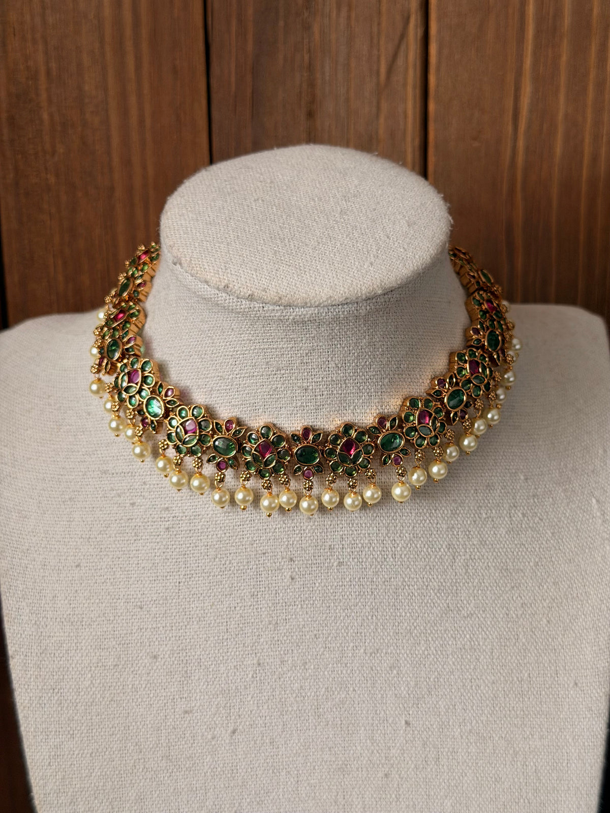 Kemp Necklace Set