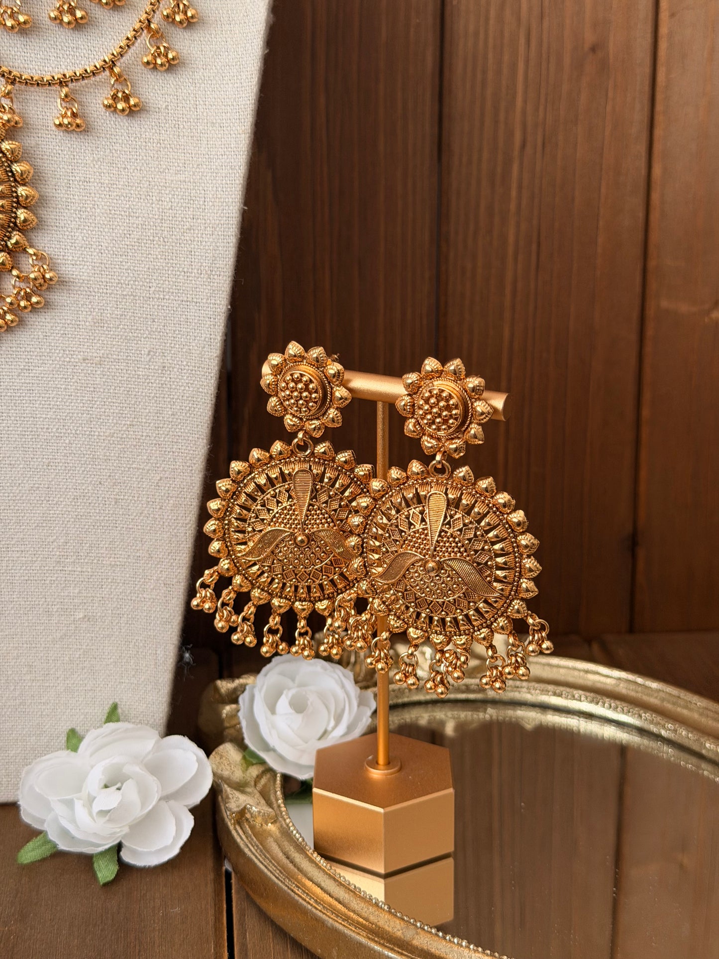 Gold plated semi bridal choker set