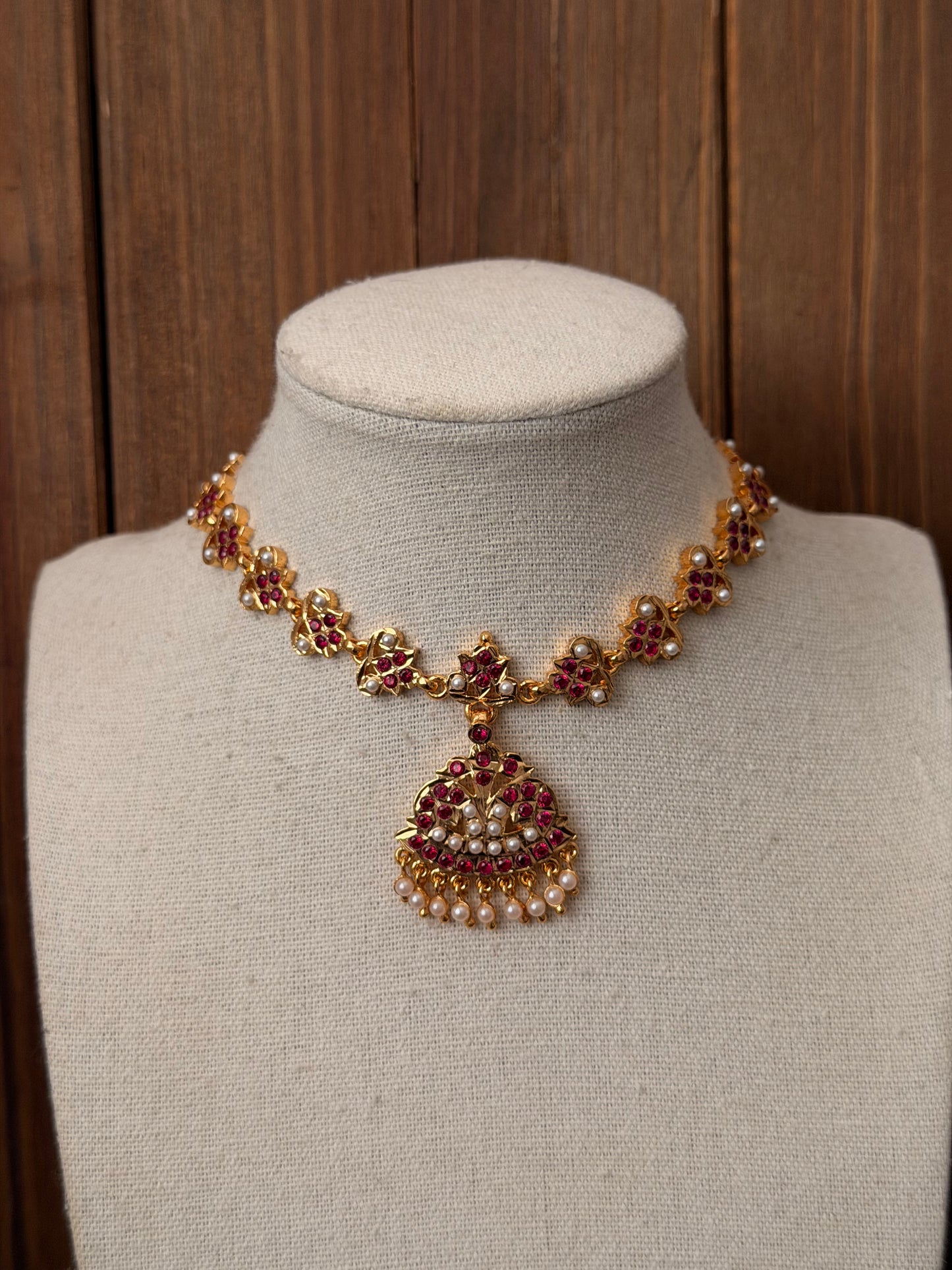 Magenta Impoun Necklace