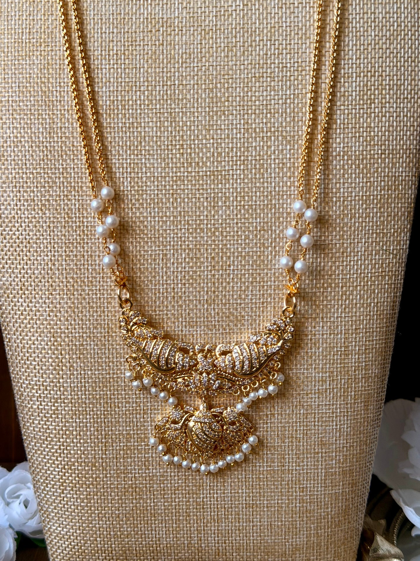 Impoun Pathakam Necklace