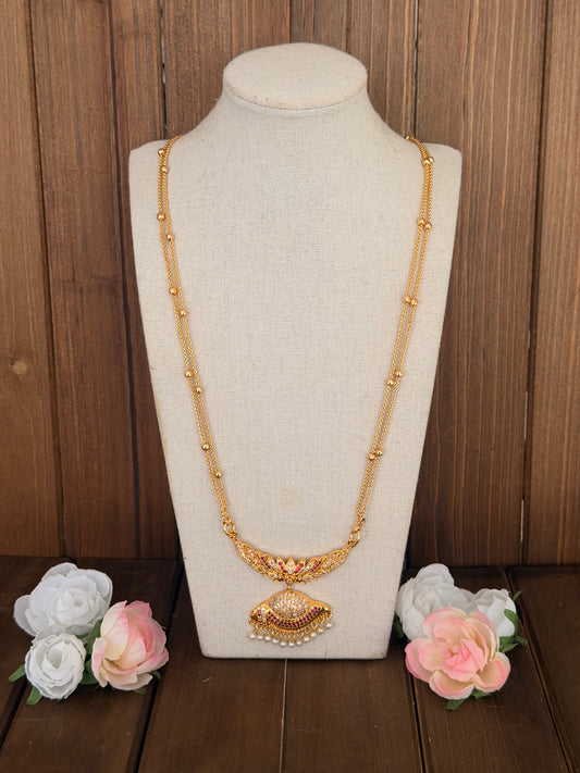 Impoun Swan Pathakam Necklace