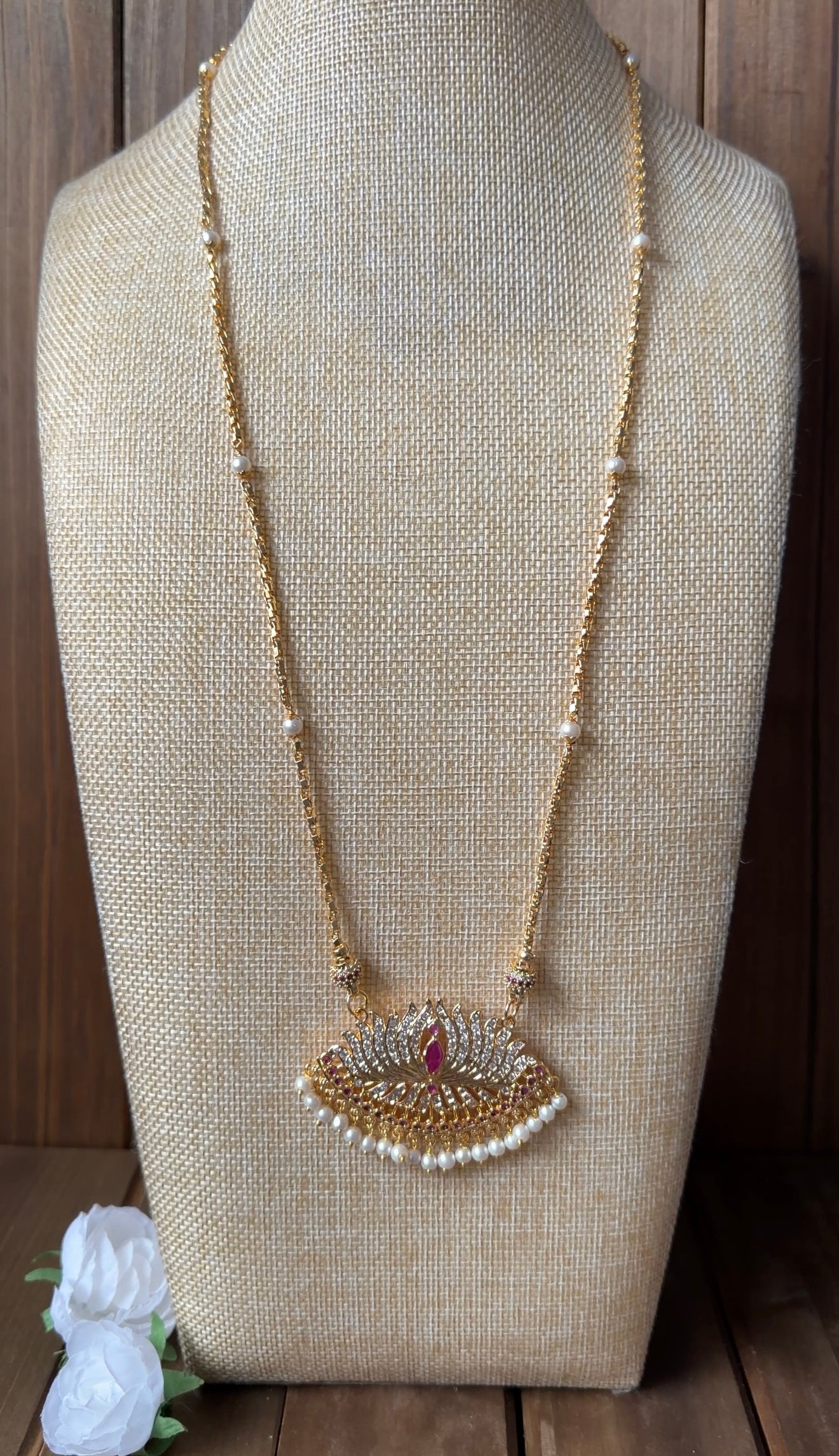 Impoun Long Pathakam Necklace