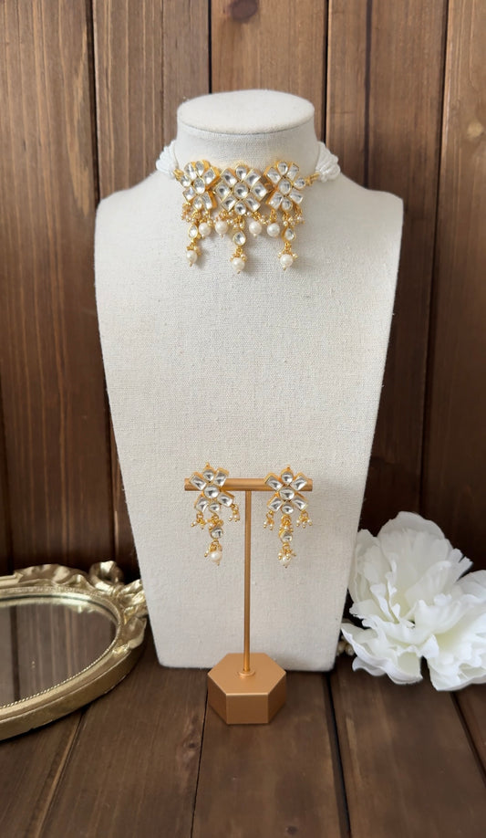 Statement Kundan Necklace