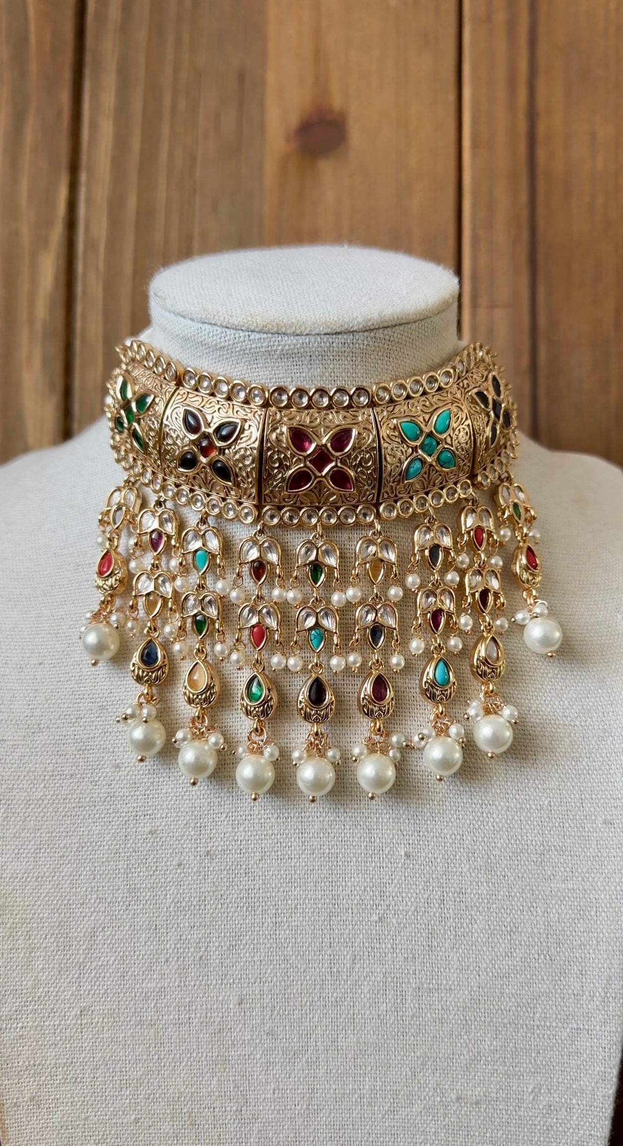 Temple Statement Set