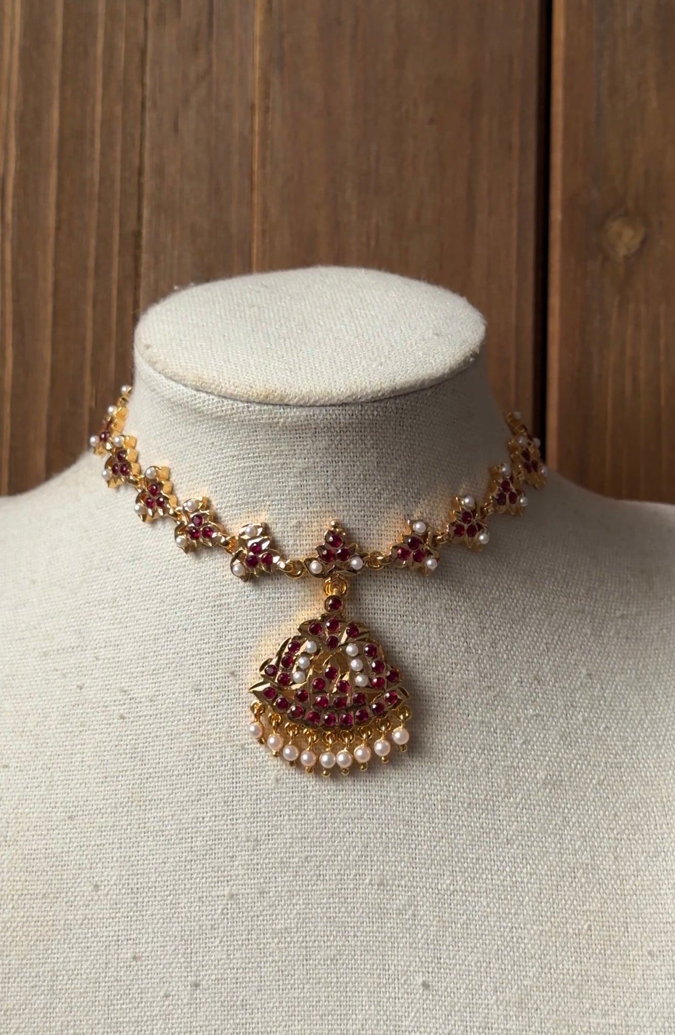 Impoun Necklace