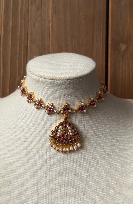 Impoun Necklace