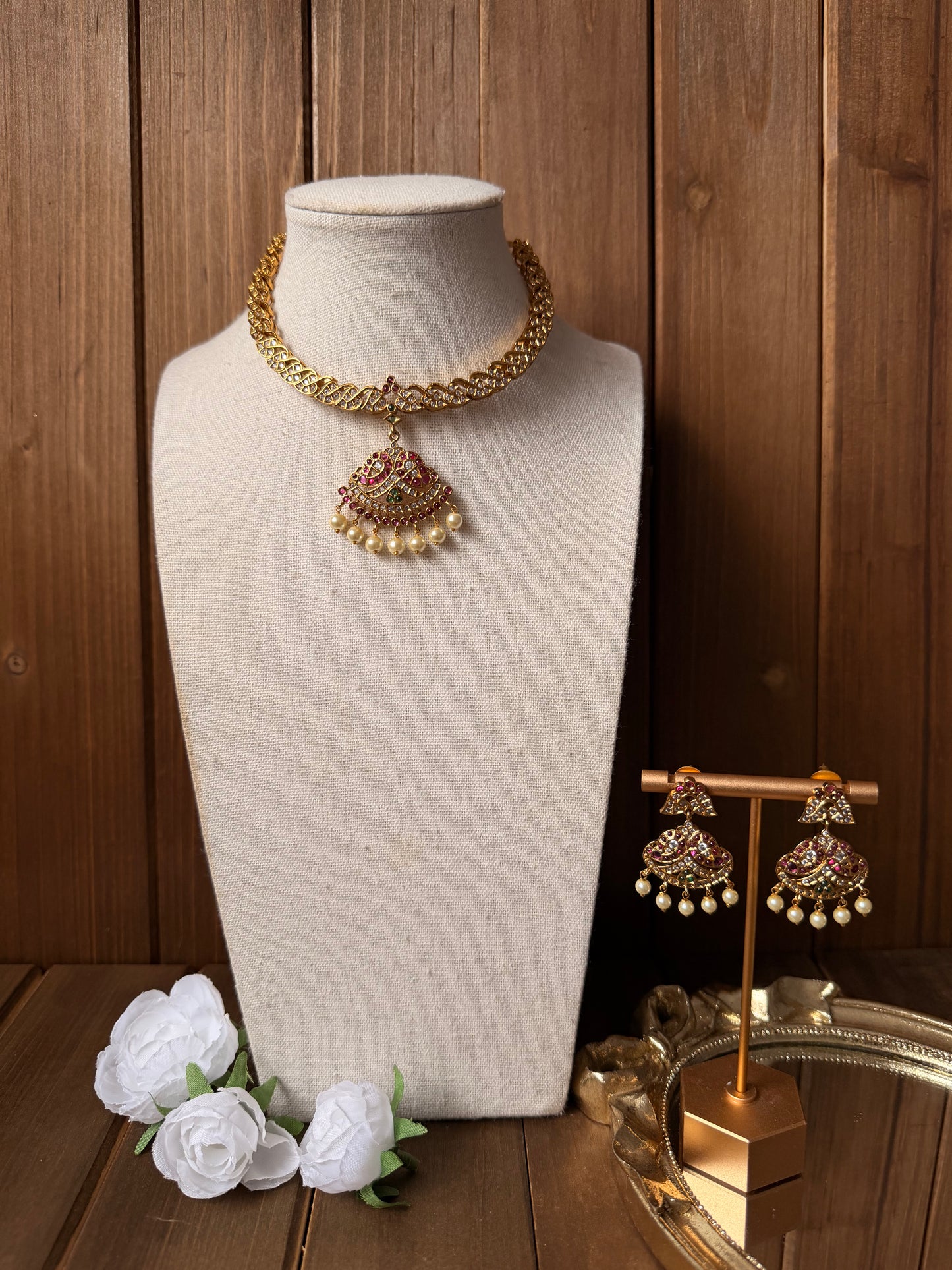 Impoun Necklace