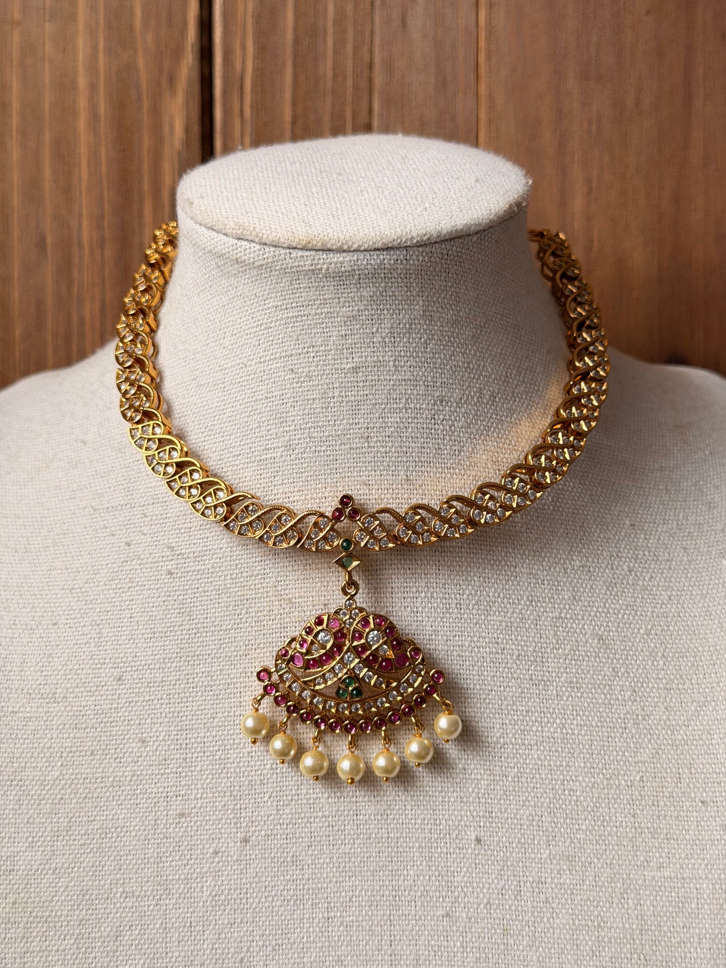 Impoun Necklace