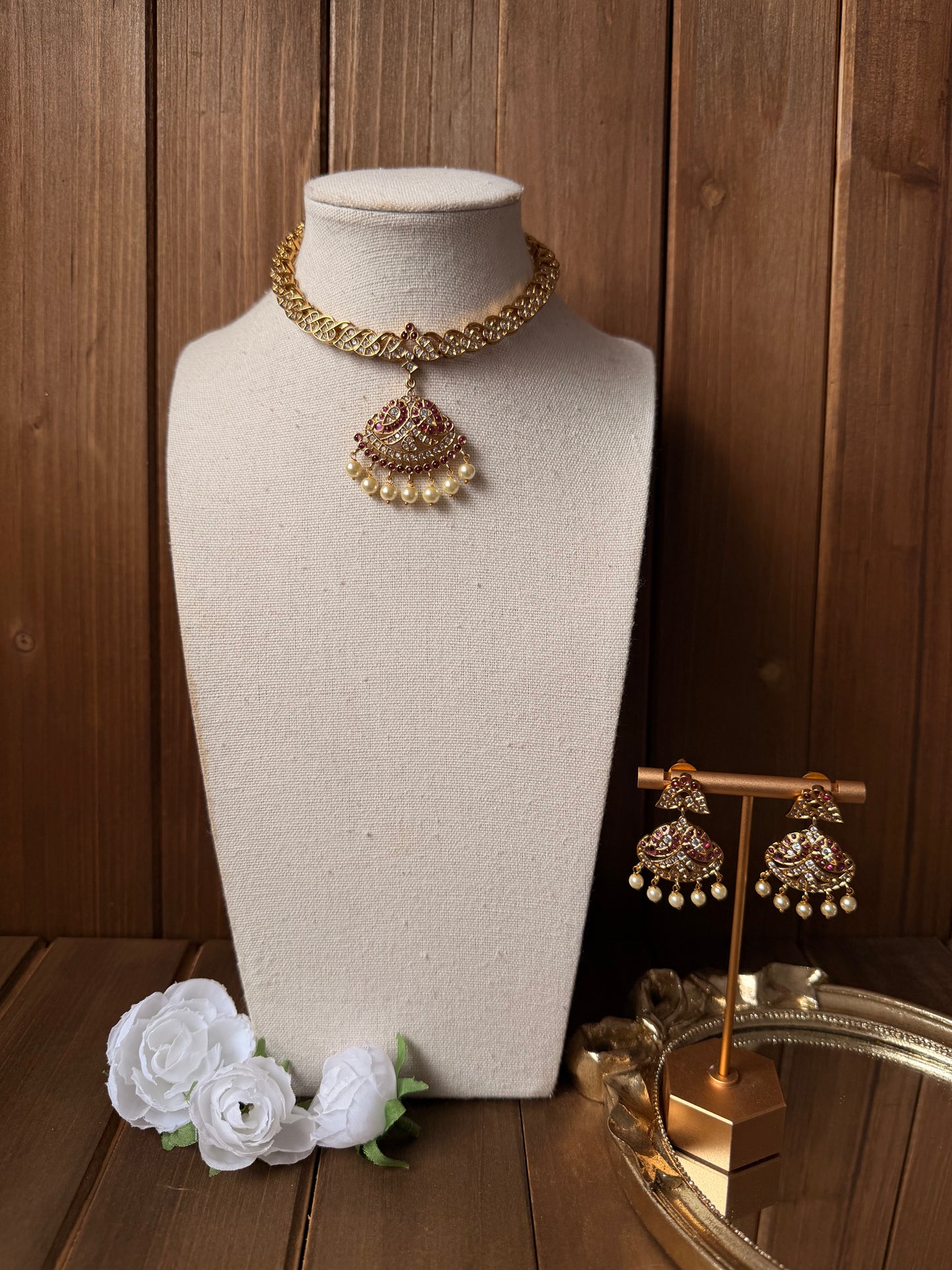 Impoun Necklace