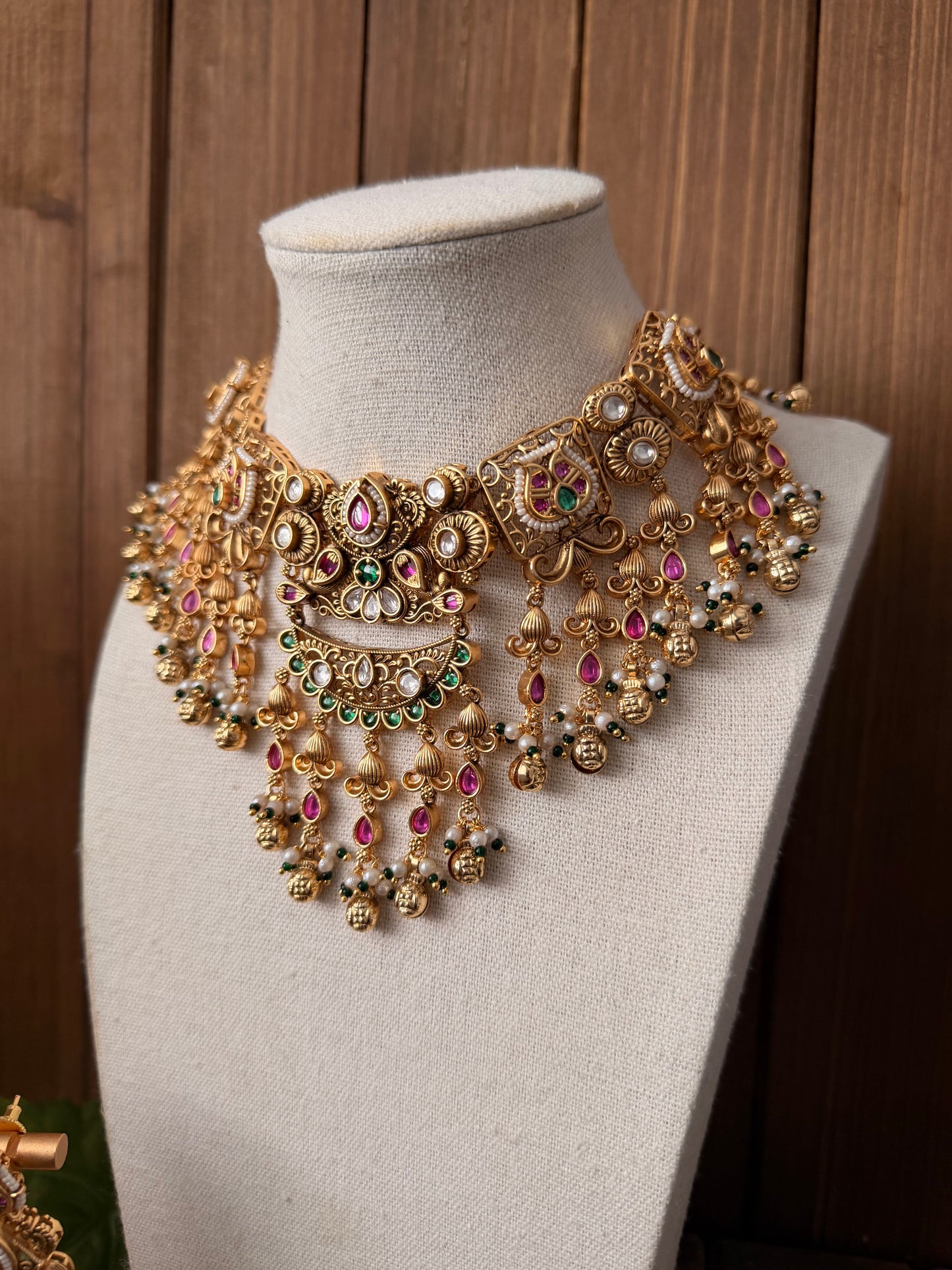 Statement necklace set