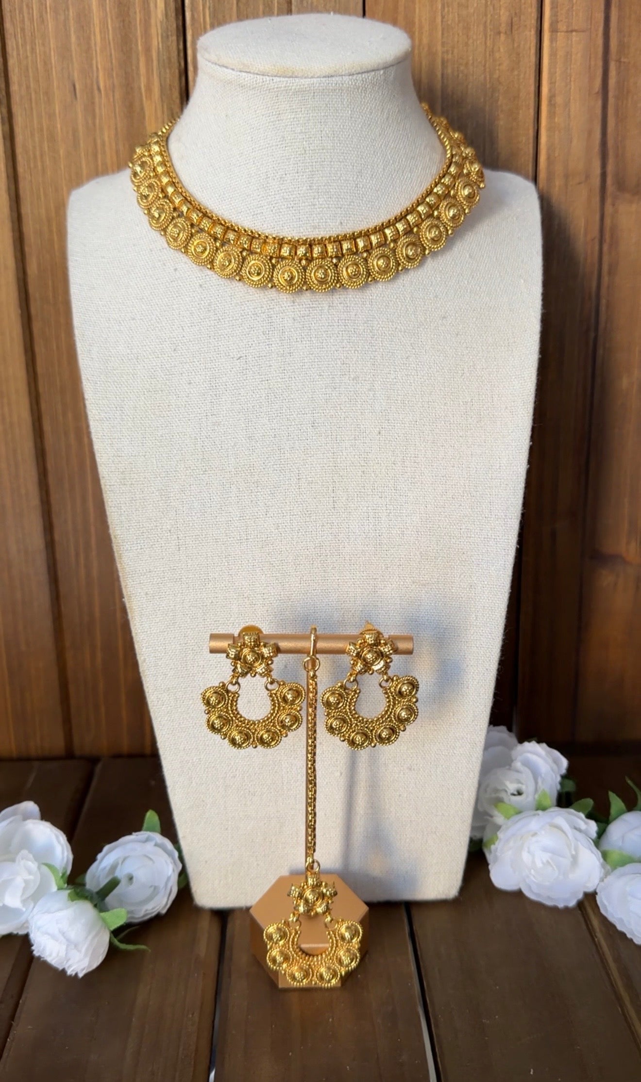 Antique Necklace Set