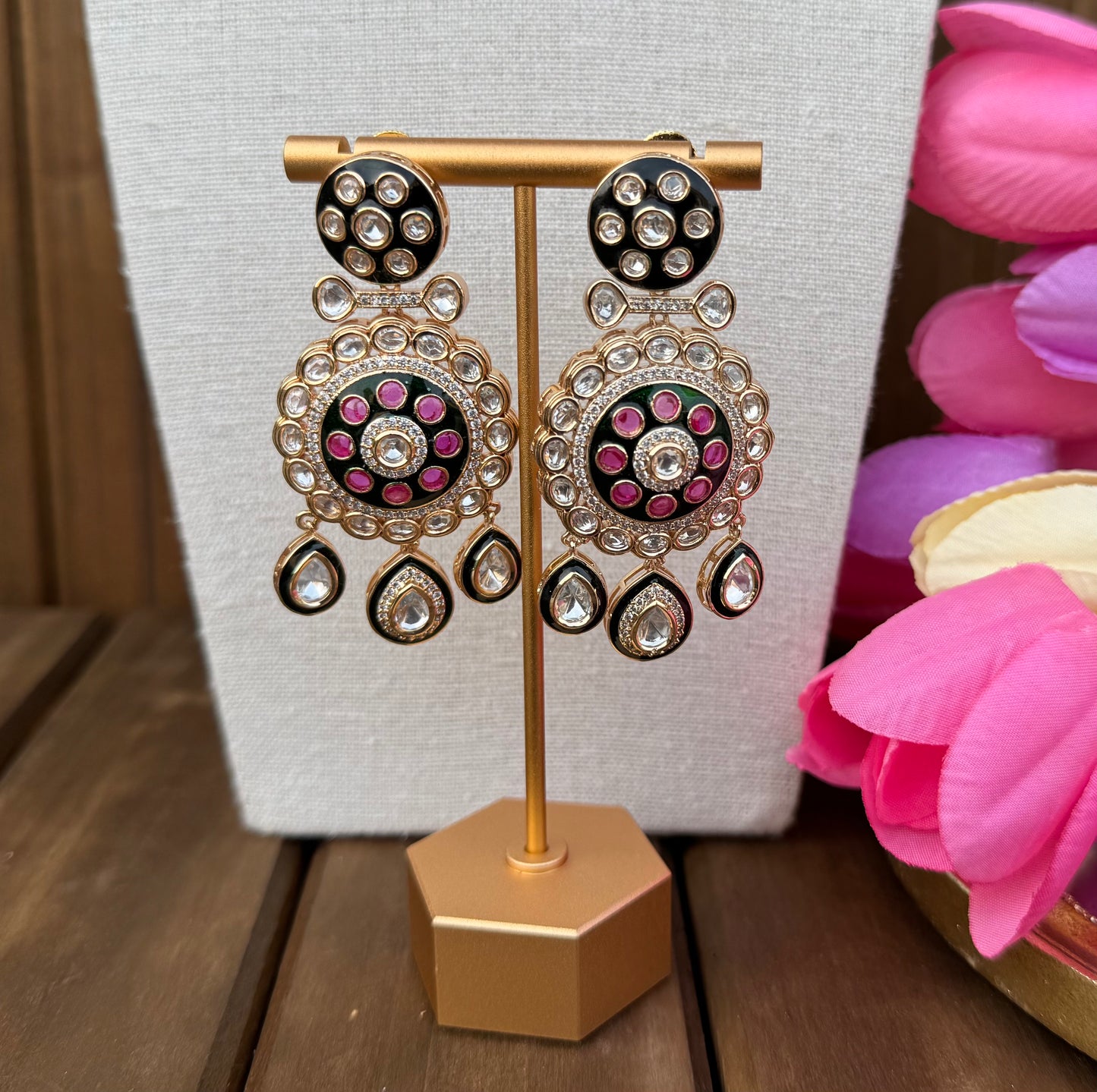 Statement Choker Set