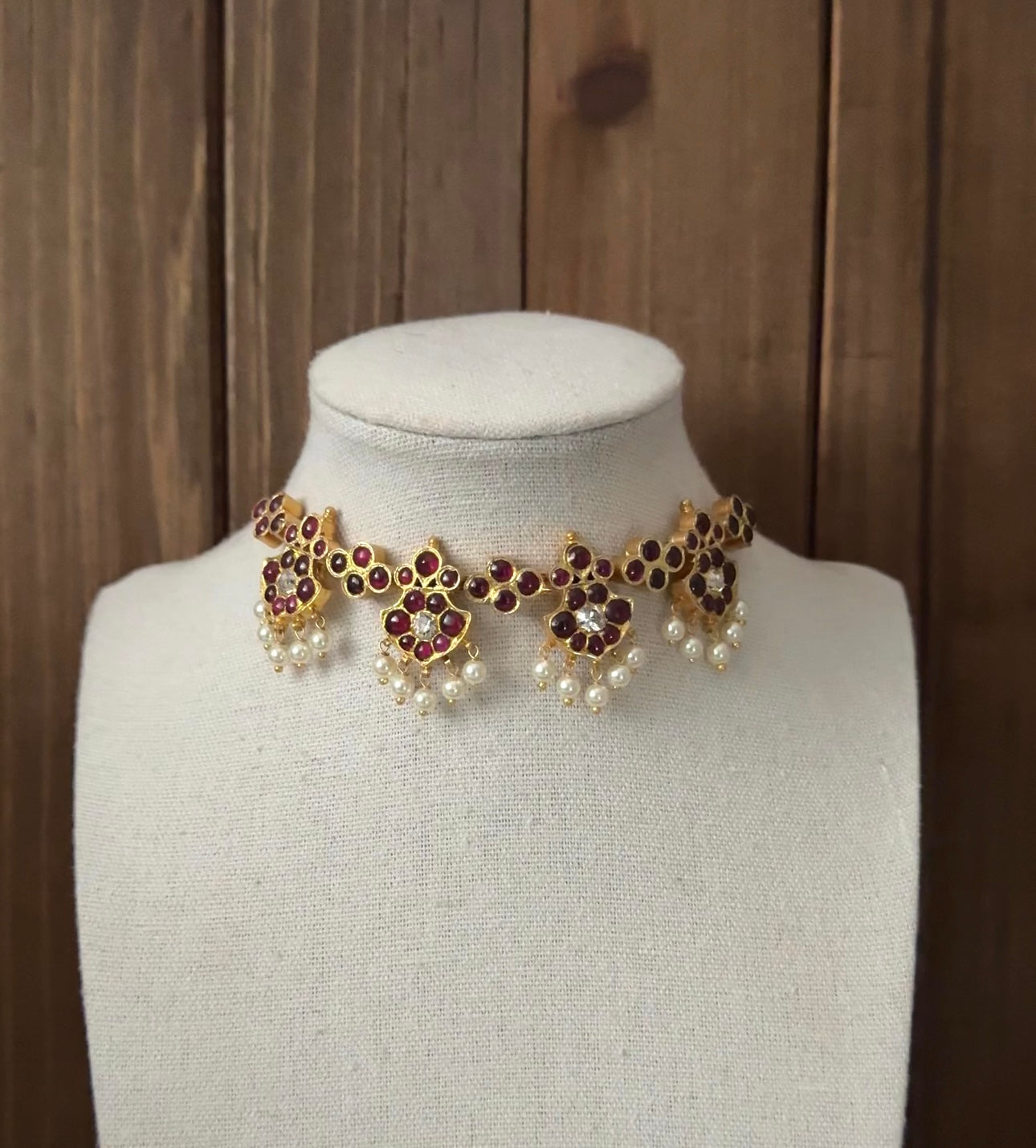 Araku necklace with hanging pearls