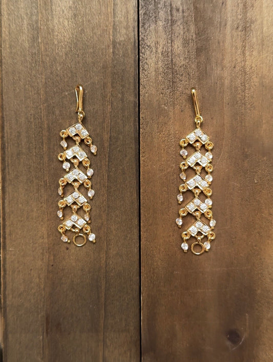 Impoun Ear Chain